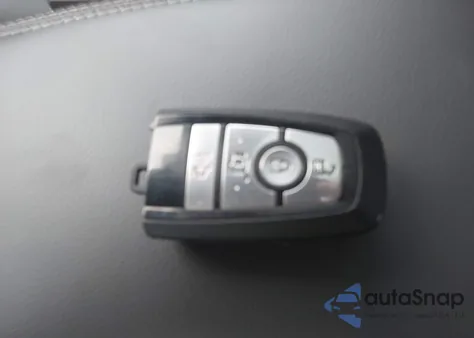 2023 Ford Mustang Mach-E California Route 1 z USA, uszkodzony, nr VIN 3FMTK2SU2PMA04458